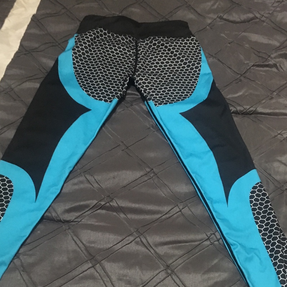 Brand New Stylish Workout Leggings!